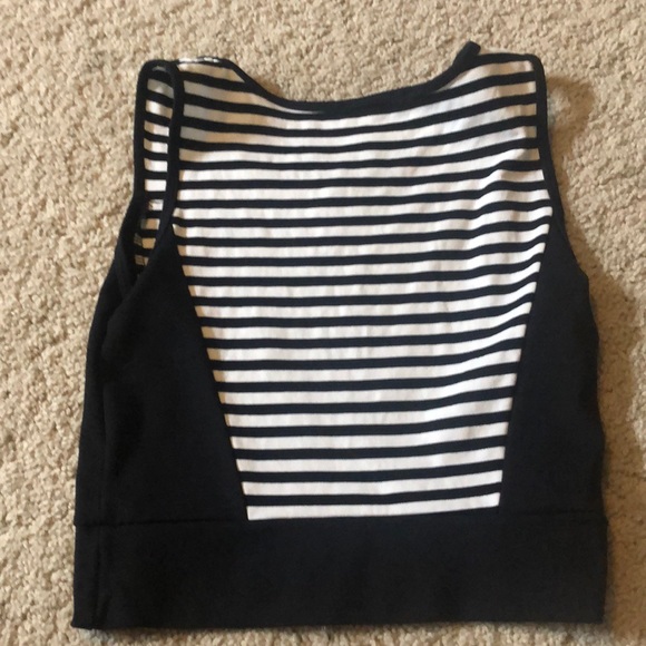 Striped crop top - Picture 2 of 2